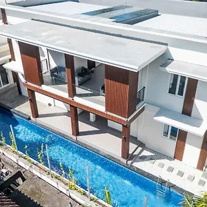 Alyxia 1 Bedroom In Apartment Seminyak (Bali)